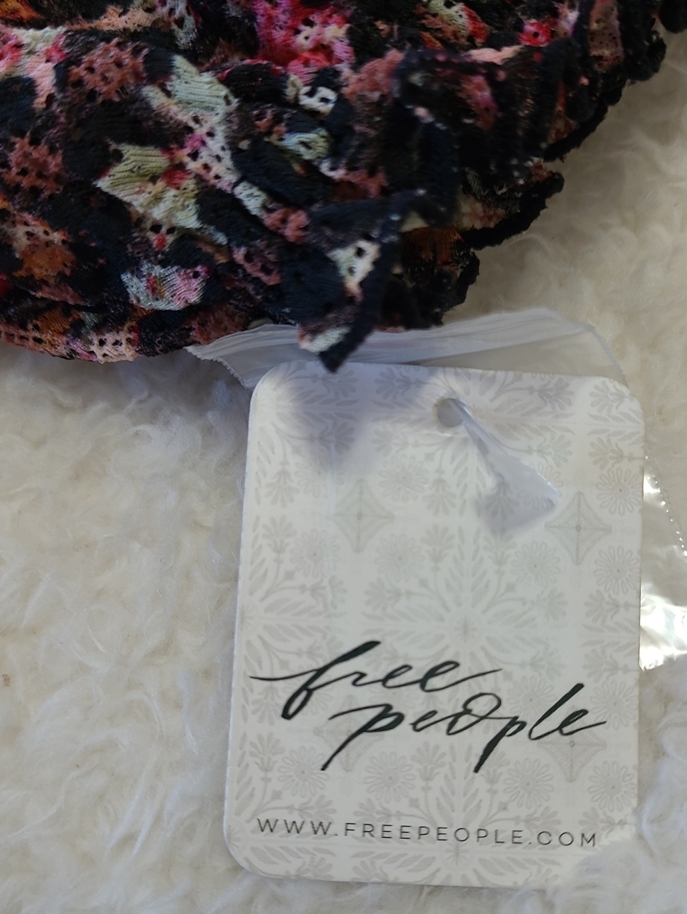 NEW Free People Peasant Top Stretch Flowy Puff Short Sleeve Fits M-L - Picture 13 of 15